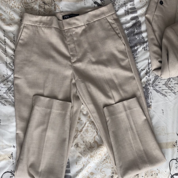 NWOT Zara beige suit! - Picture 3 of 4